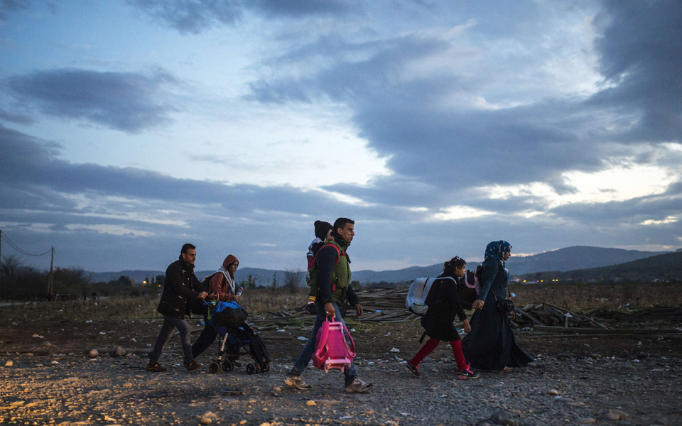 το-παρασκήνιο-της-τριμερούς-για-προσφ-2112386