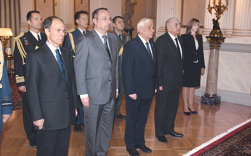 eνός-λεπτού-σιγή-στην-aθήνα-στο-προεδρικ-2110655