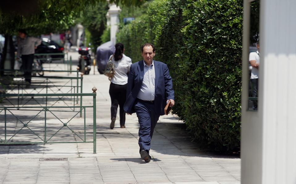 σπίρτζης-μέχρι-το-τέλος-νοεμβρίου-η-συ-2109575