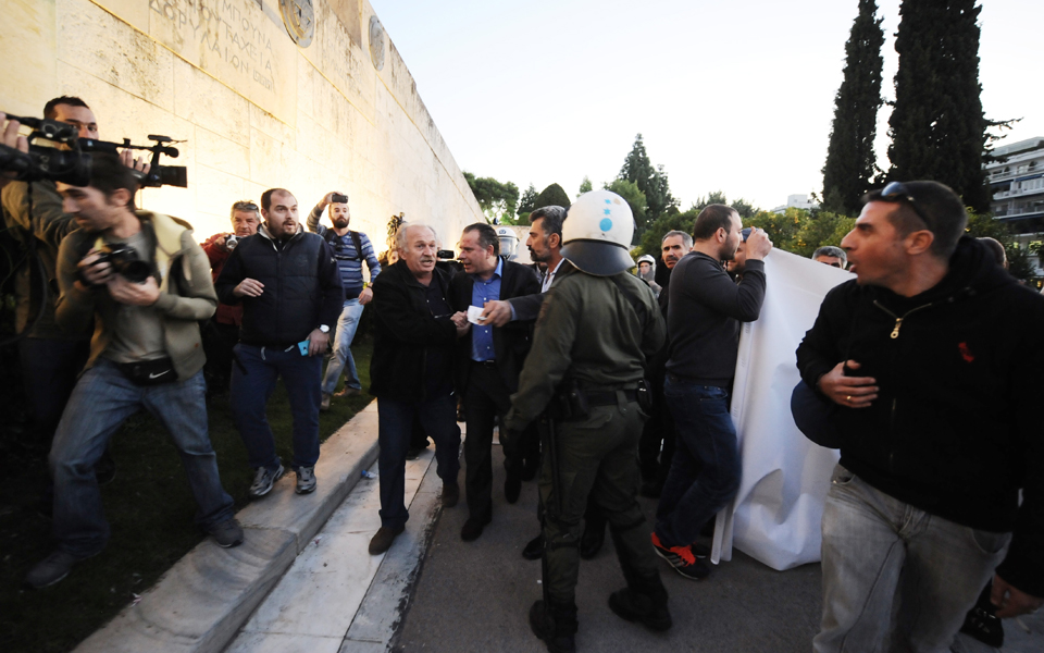 μια-χαμένη-ευκαιρία-για-το-πολιτικό-σύ-2109539