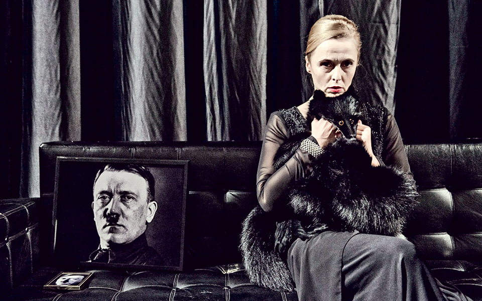 η-μάγκντα-γκέμπελς-διηγείται-τη-δικ-2109971