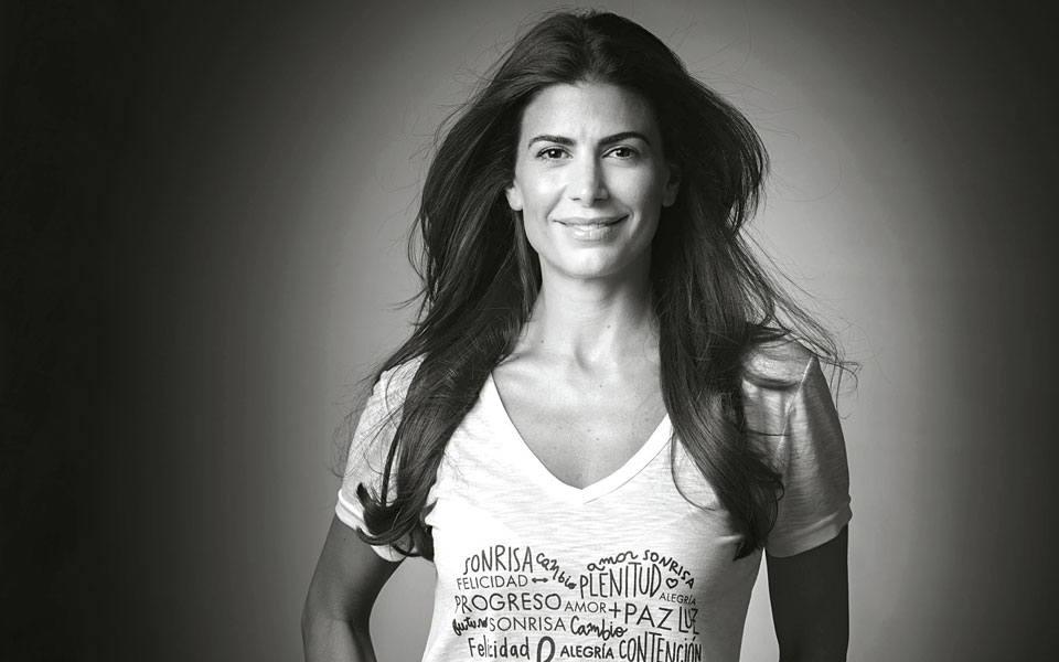 τζουλιάνα-αγουάντα-από-την-πασαρέλα-σ-2112499