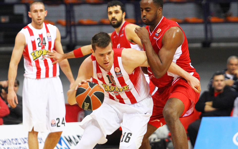 κλείδωσε-την-πρωτιά-ο-ολυμπιακός-2112934