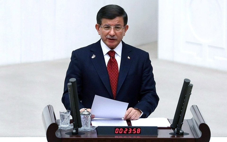 νταβούτογλου-η-τουρκία-κάνει-ότι-μπορ-2112787