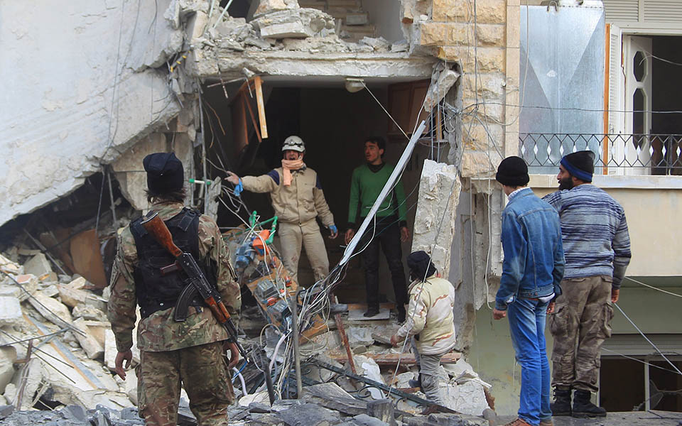 συρία-δεκάδες-νεκροί-από-βομβαρδισμό-2115448