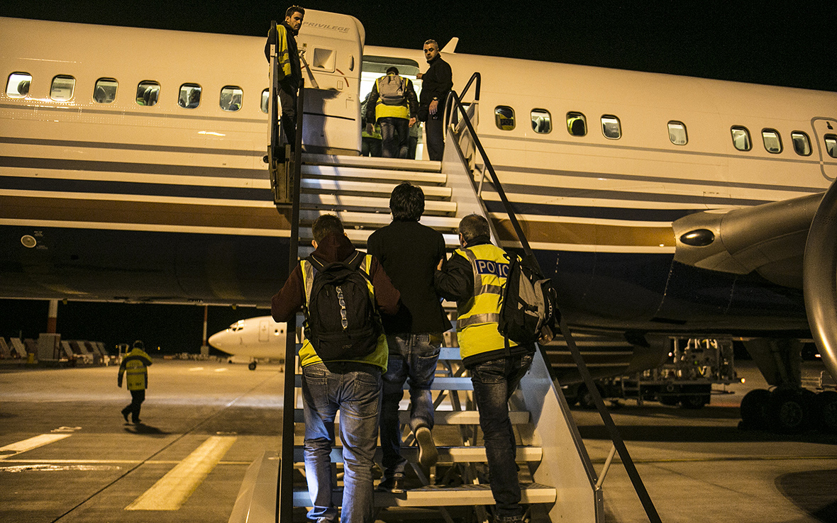 οι-τελευταίες-ώρες-πριν-από-μια-απέλασ-2112905