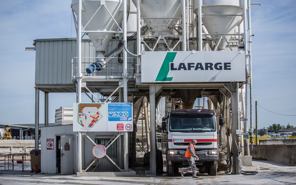 απογυμνώνεται-από-ξένες-εταιρείες-το-2114699