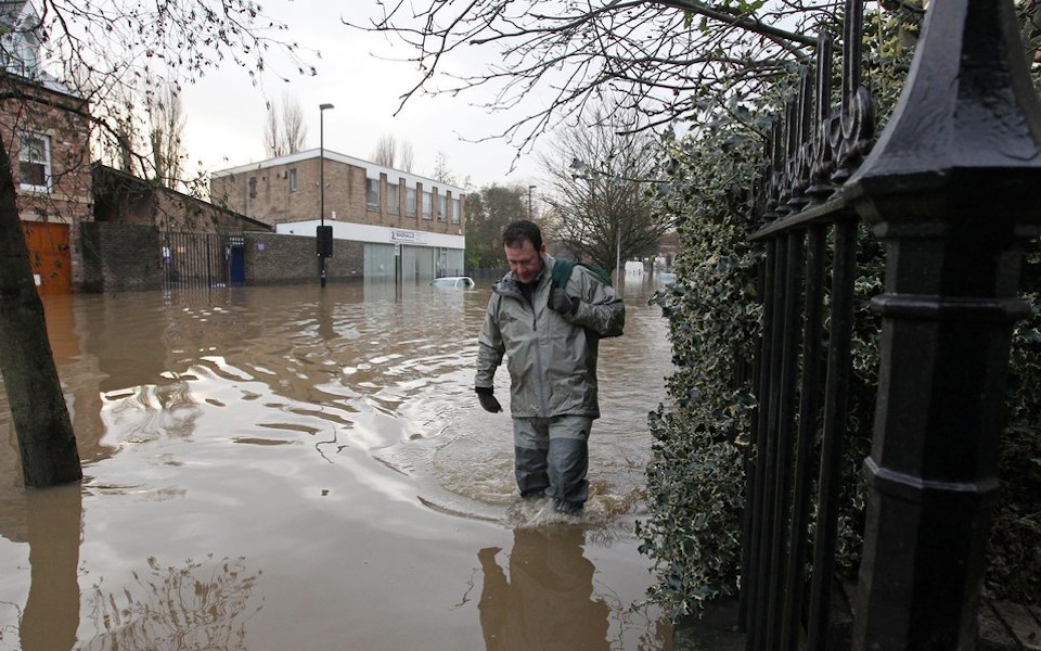 συνδετικός-κρίκος-το-ελ-νίνιο-με-ισχυρ-2116200