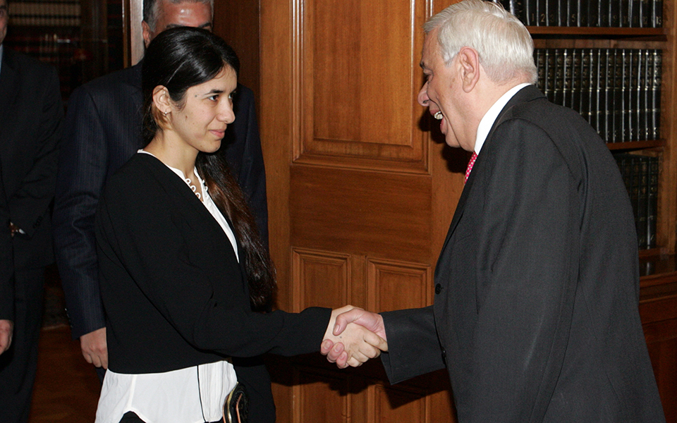 τιμή-στα-θύματα-του-isis-από-τον-πρ-παυλόπο-2116414