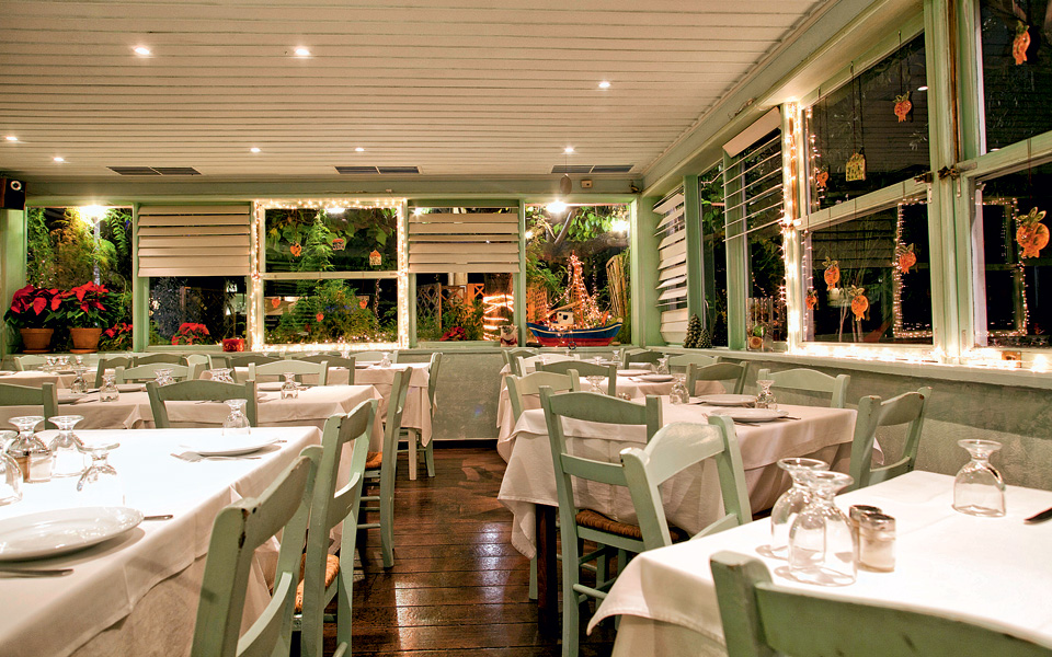 θαλασσινόs-ψαροταβέρνα-με-ιστορία-2114970