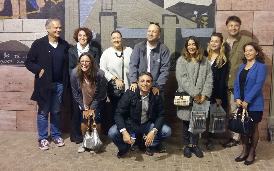 επιτυχημένη-φιλοξενία-κορυφαίων-τού-2112603