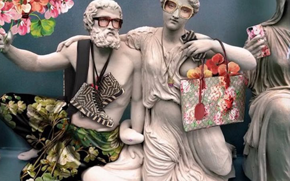 χλευάζοντας-μνημεία-2117135