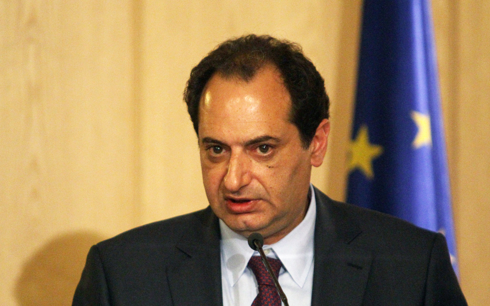 δεν-ήθελε-αλλά-υπέγραψε-την-πώληση-των-2117361