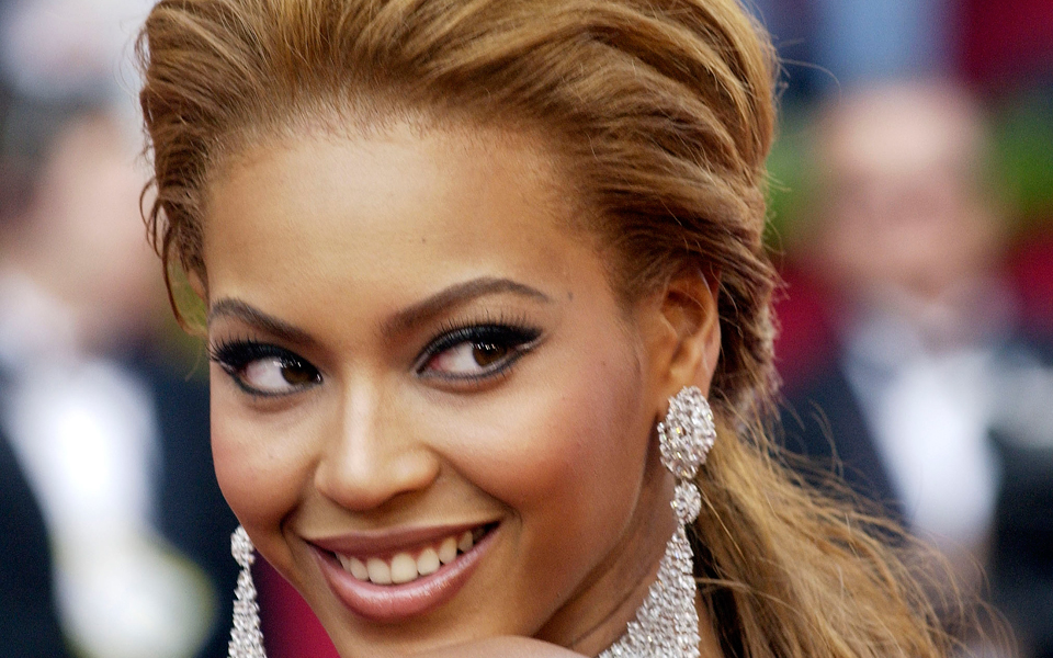 πρόσωπα-coldplay-και-μπιγιονσέ-στο-super-bowl-2118001