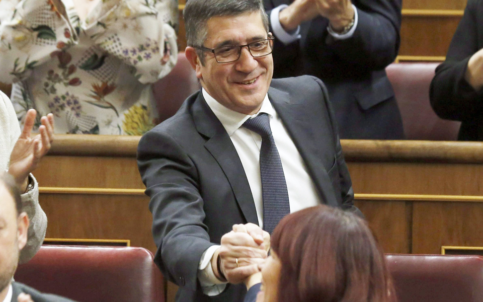 συνεχίζεται-η-πολιτική-αβεβαιότητα-σ-2118080