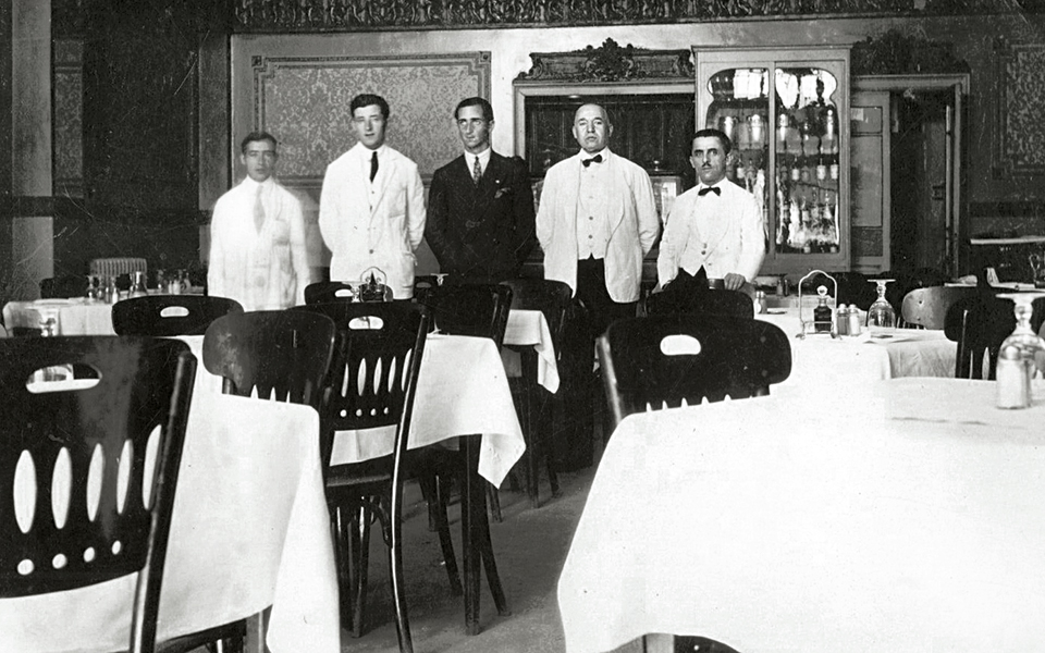 εκατο-χρόνια-φιλοξενίας-2119653