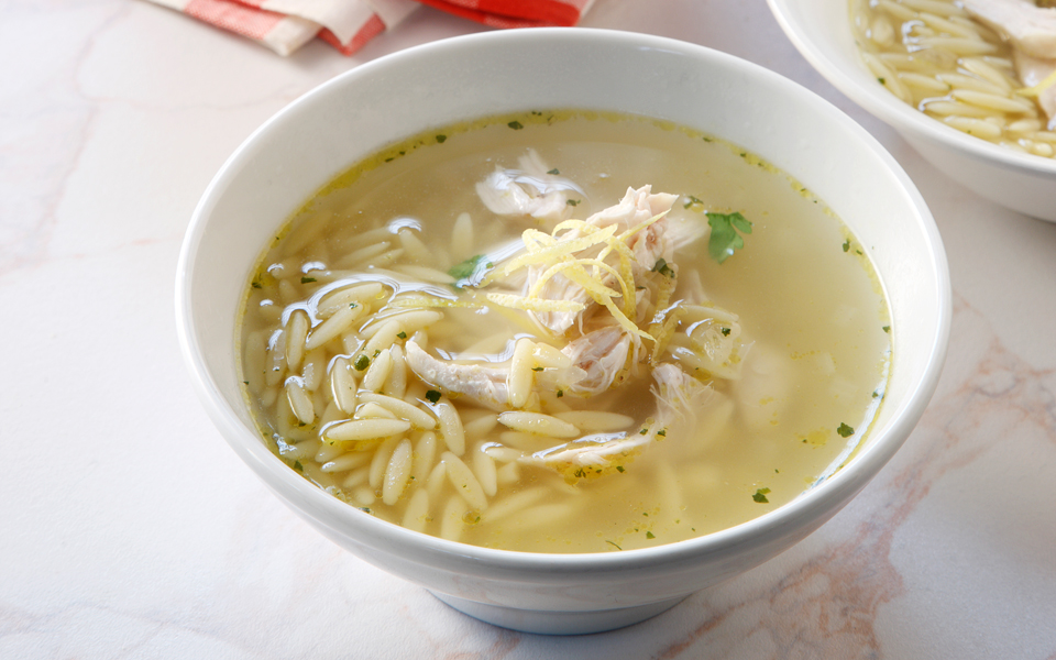 κοτόσουπα-με-κριθαράκι-και-λεμόνι-2120022