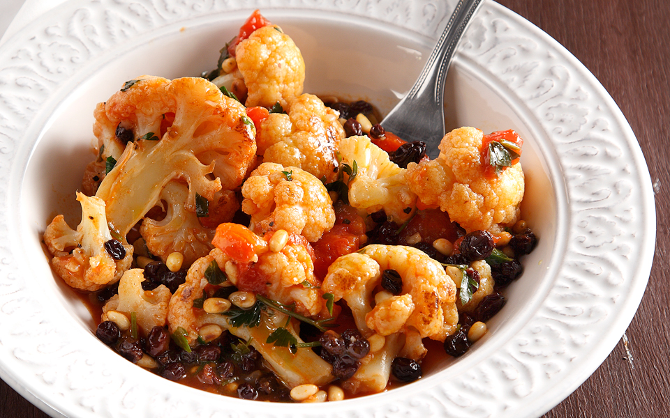 κουνουπίδι-γιαχνί-με-σταφίδες-2120069