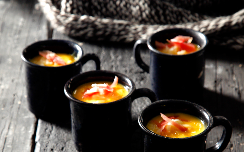 σούπα-με-σελινόριζα-κολοκύθα-και-μήλο-2119752