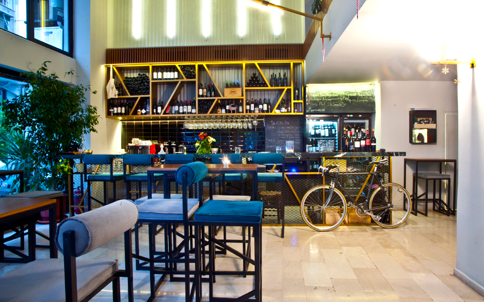 boheme-bourgeois-για-κρασί-και-τσιμπολόγημα-2118878