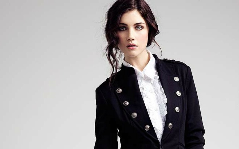 black-white-το-απόλυτο-look-για-τις-χειμωνιάτικες-2117045