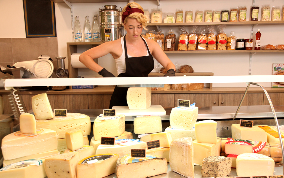 ελληνικά-προϊόντα-στο-κολωνάκι-2117384