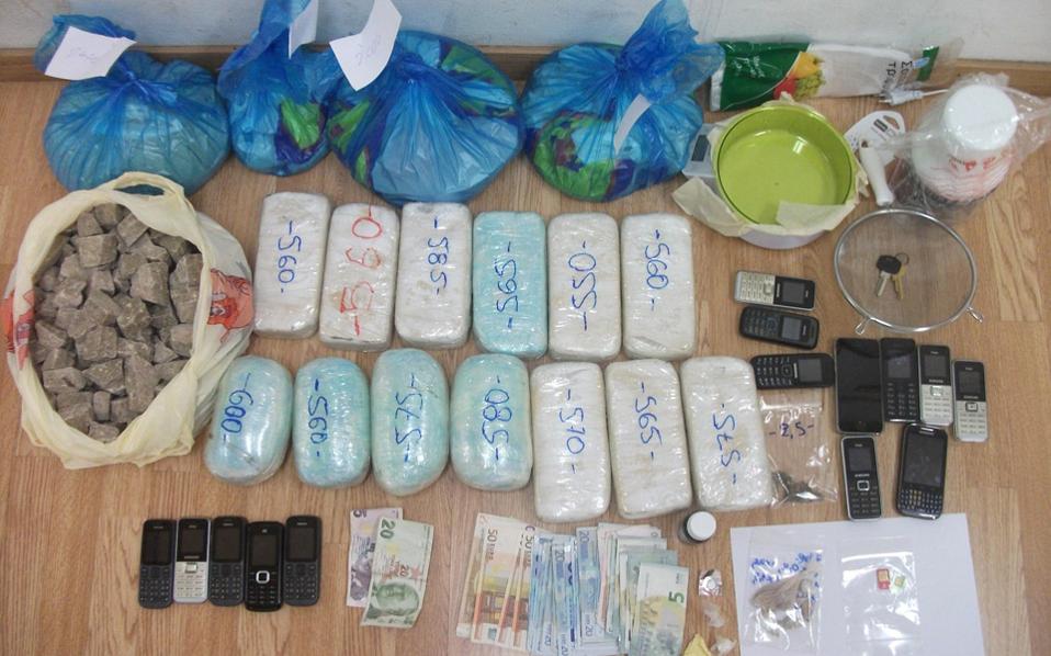 εξάρθρωση-σπείρας-ναρκωτικών-στην-ηλ-2120111