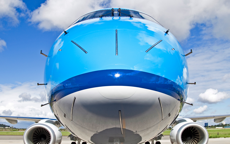 η-klm-επαναφέρει-την-πρωινή-πτήση-2118656