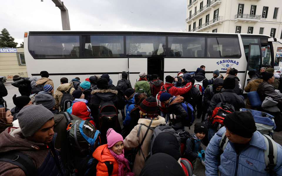 πρόταση-για-κέντρο-400-000-μεταναστών-στην-α-2119739