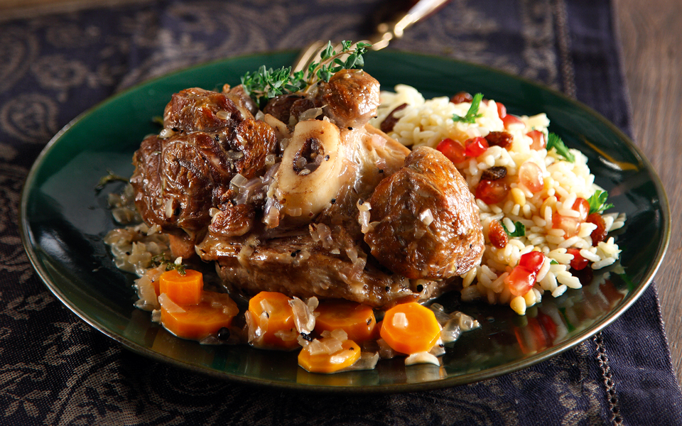 οσομπούκο-χειμωνιάτικο-με-κρασί-και-θ-2116897