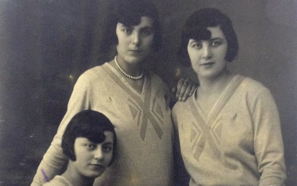 πορτρέτο-για-τρεις-μία-μέρα-του-1929-στον-π-2117206