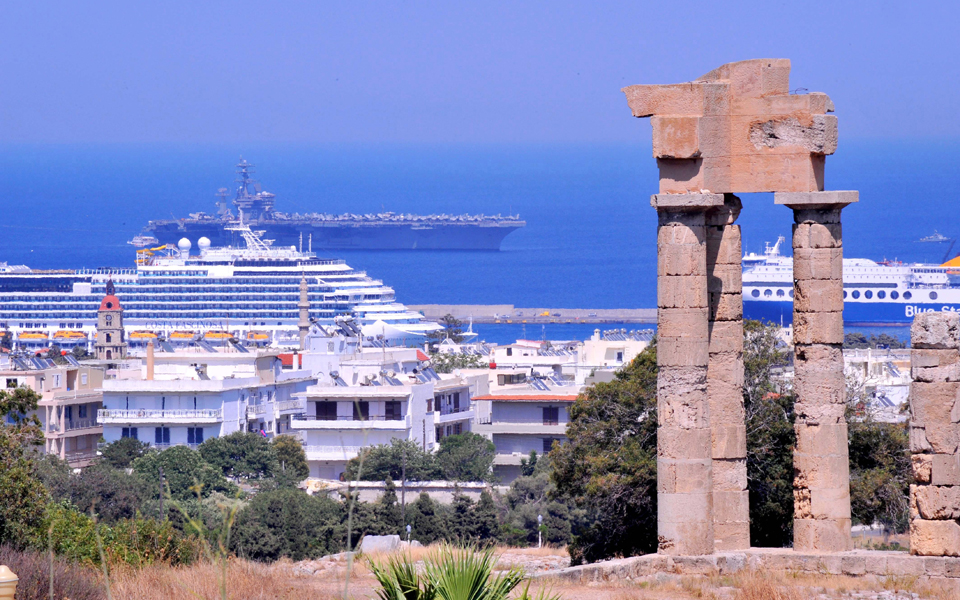 συγκρατημένα-αισιόδοξος-ο-τουριστικ-2119872