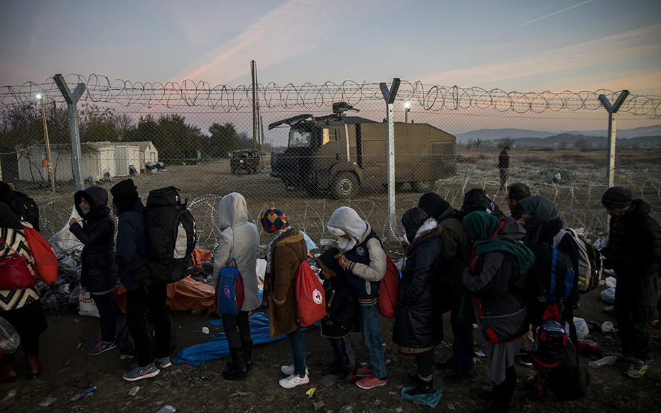 συνωστισμός-στον-δρόμο-προς-ειδομένη-2119029