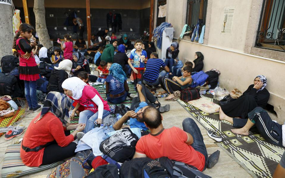 συρία-τη-δευτέρα-η-ανθρωπιστική-βοήθε-2117530