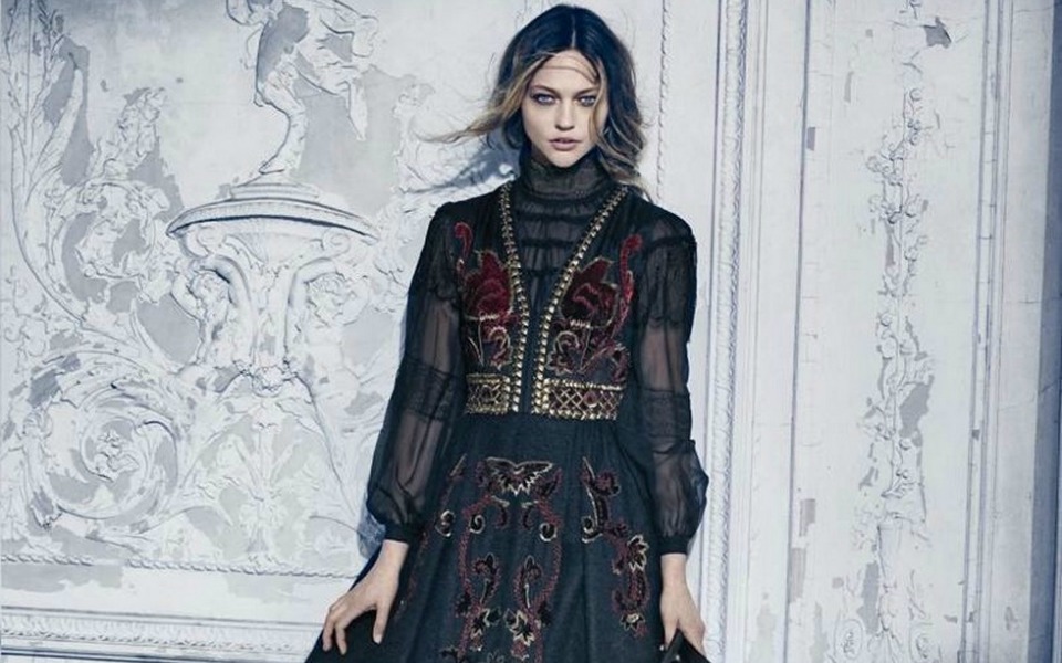 wish-list-15-κομμάτια-για-glam-εμφανίσεις-2122313