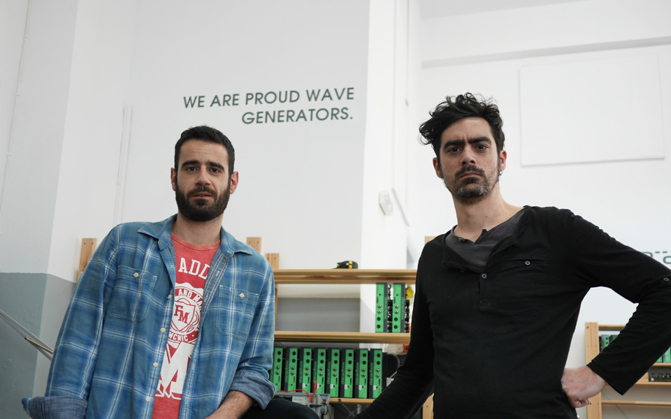 eλληνικά-μοντέλα-στα-χέρια-των-aerosmith-και-2123882