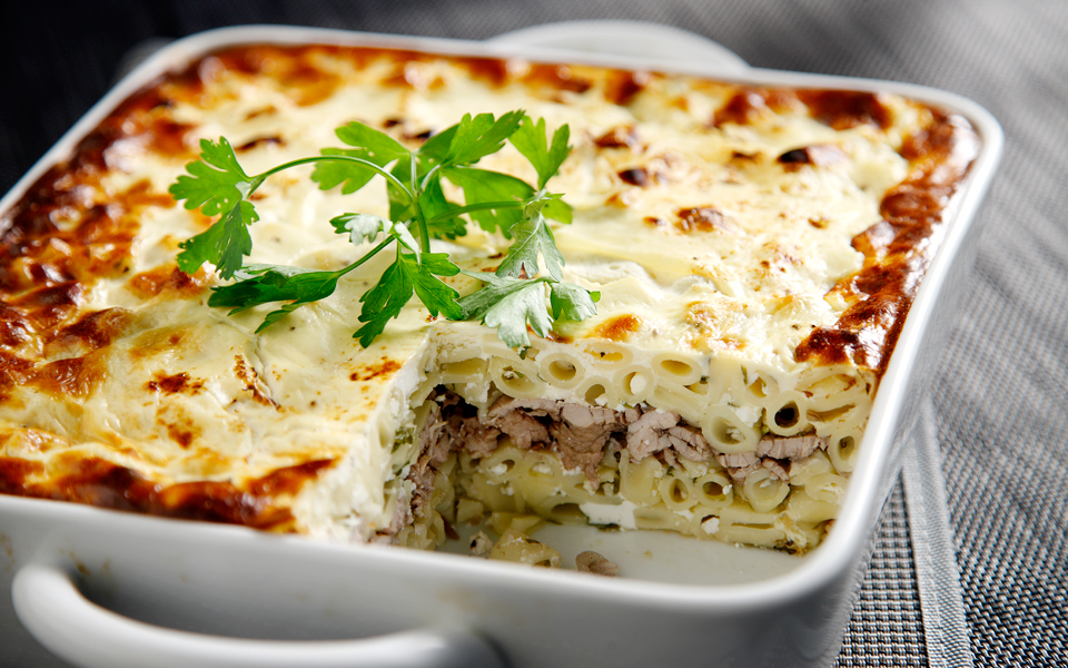 παστίτσιο-με-λεπτές-φέτες-από-ψαρονέφ-2123688