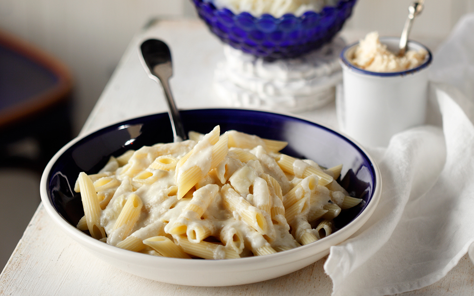 ελληνική-μακαρονάδα-με-4-τυριά-2122508