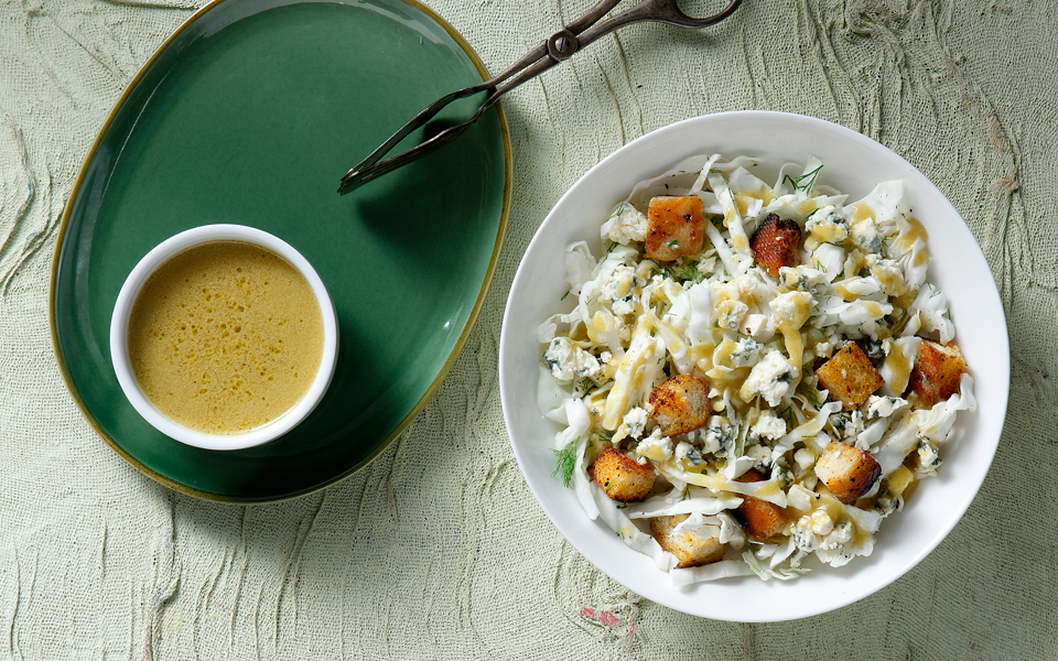 λαχανοσαλάτα-με-blue-cheese-και-βινεγκρέτ-μουσ-2121588