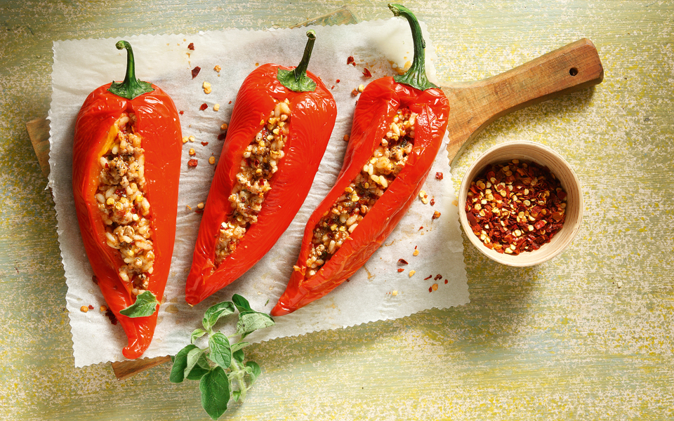 μεζεκλίδικες-πιπεριές-φλωρίνης-γεμι-2123389