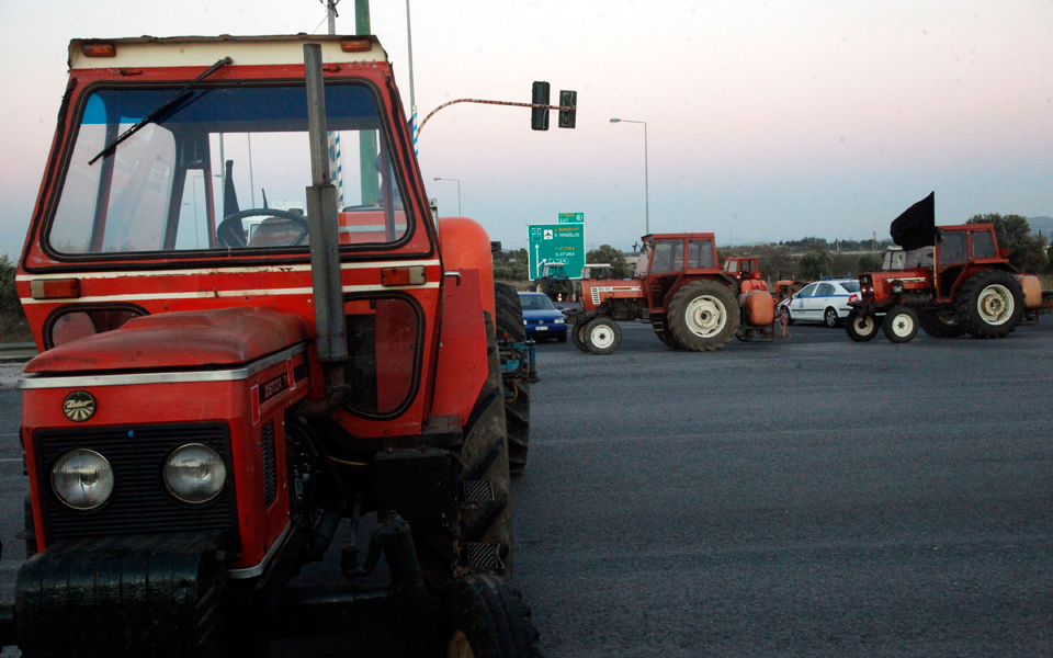 ανυποχώρητοι-οι-αγρότες-σε-όλη-τη-χώρα-2120993