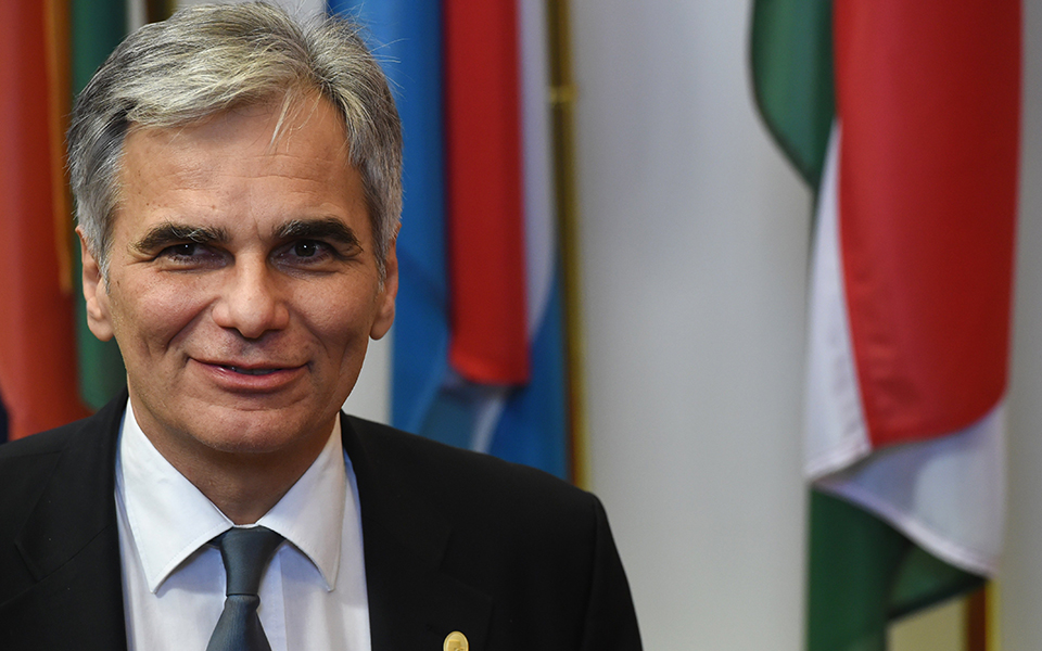 πυρ-ομαδόν-κρατών-μελών-κατά-της-αυστρ-2122822