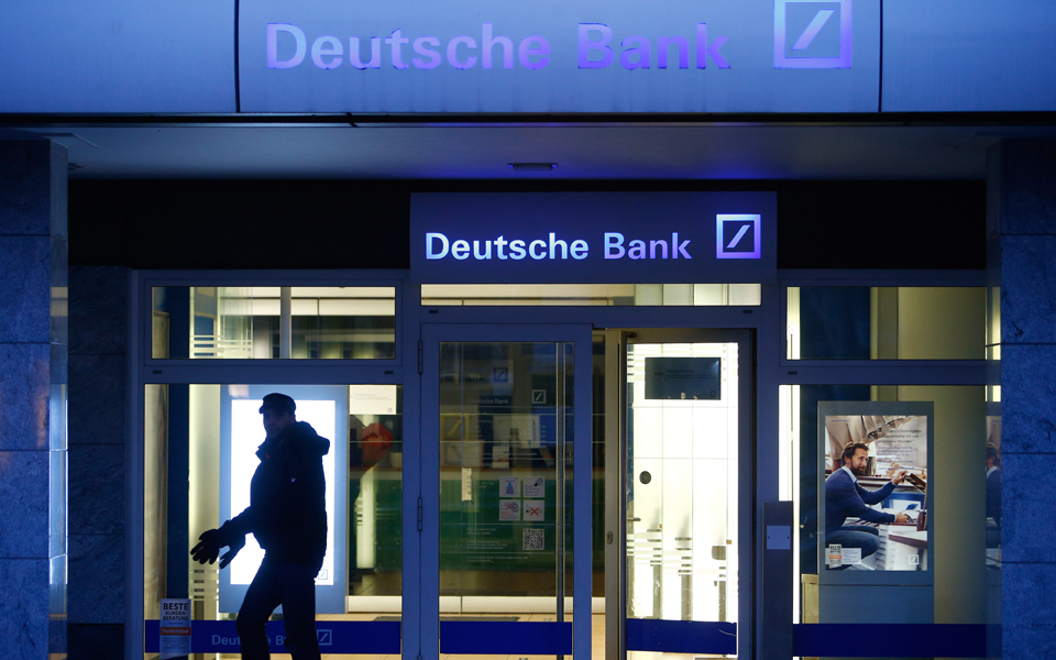 η-deutsche-bank-στην-κόψη-μιας-νέας-παγκόσμιας-κρί-2122113