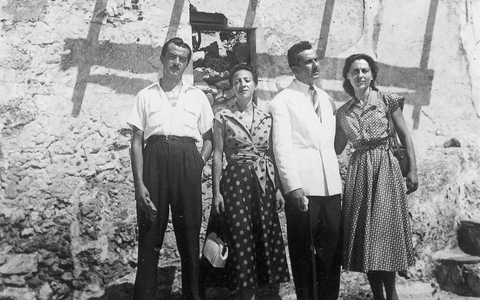 ενας-μικρός-αποχαιρετισμός-στην-καίτ-2120947