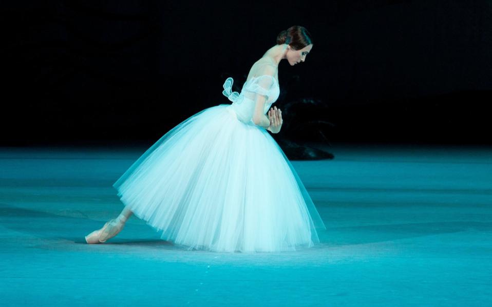 h-zαχάροβα-και-ο-καρυοθραύστης-2122891