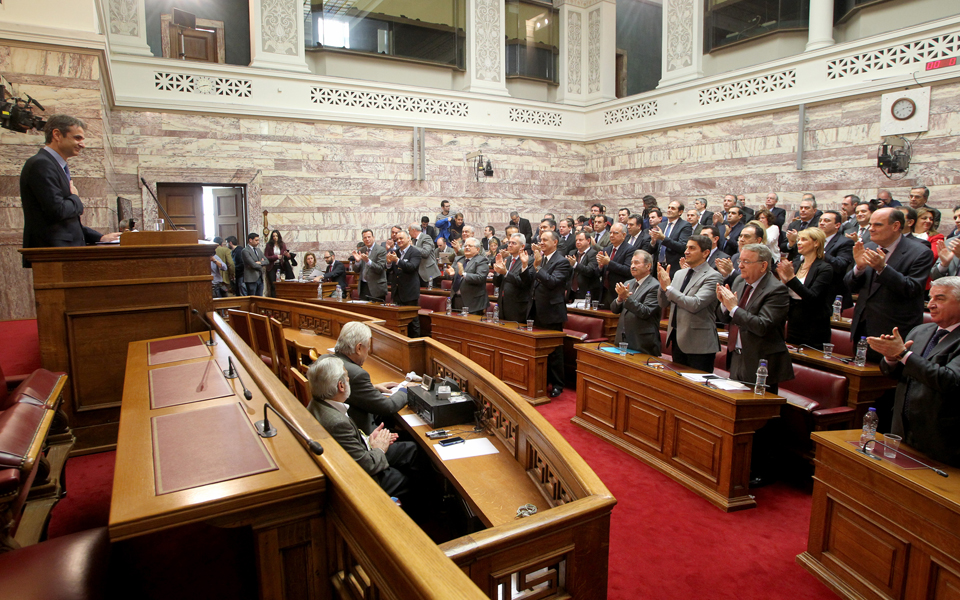 ομάδα-διαχείρισης-κρίσεως-για-το-προσ-2123594