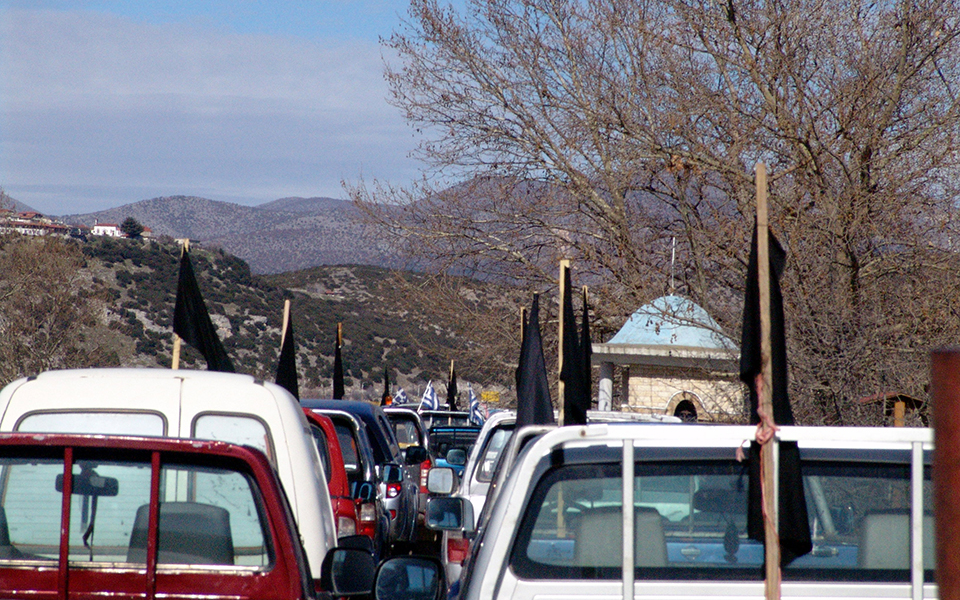 ντζιμάνης-δημοσιογράφοι-και-άτομα-ακ-2122252