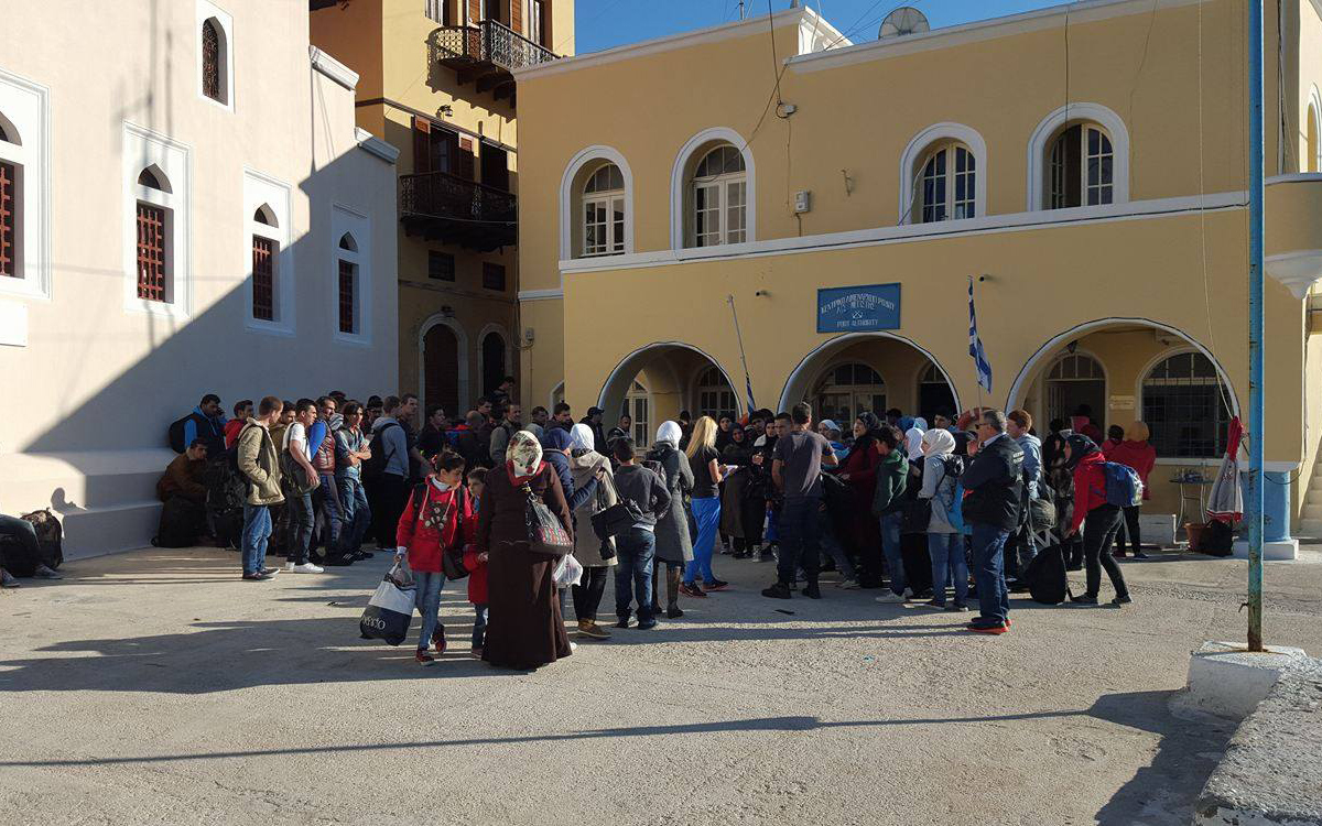 μετατοπίζουν-τις-προσφυγικές-ροές-πρ-2122969