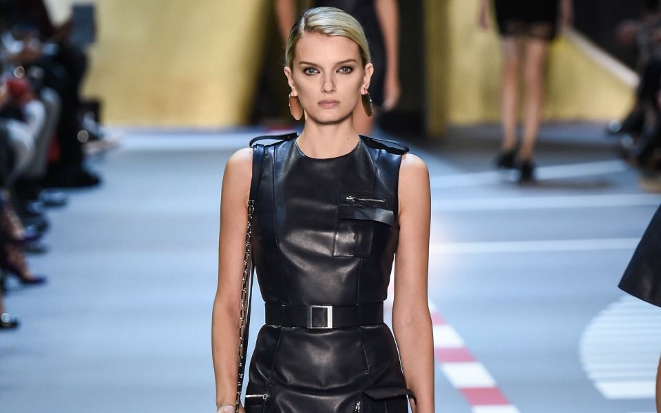 5-fashion-trends-που-αξίζει-να-δοκιμάσετε-αυτή-τη-σε-2123991