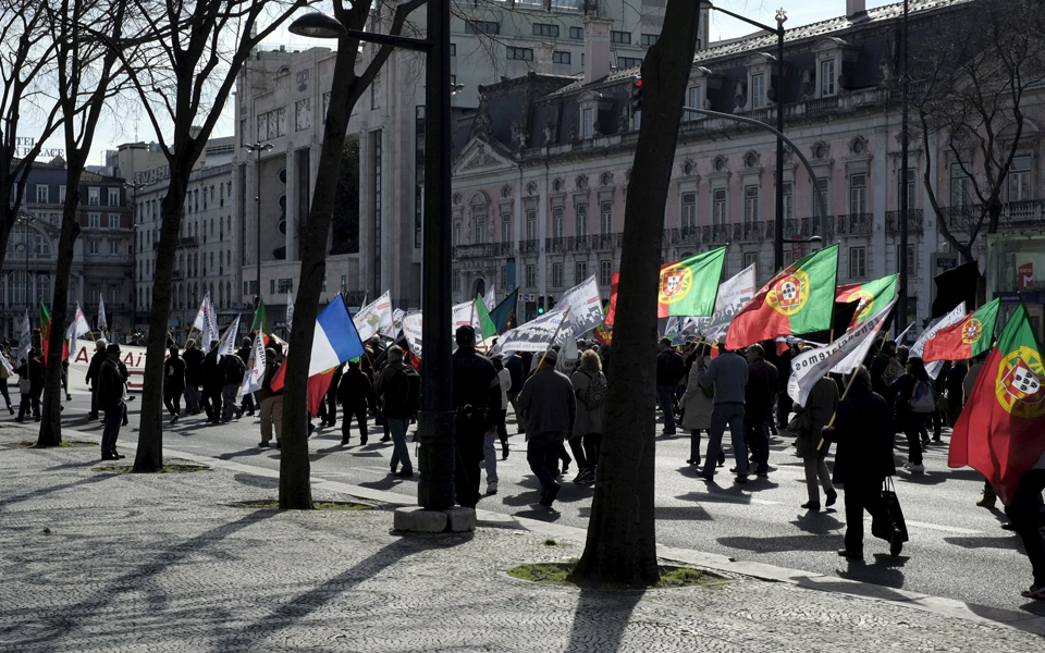 με-αστερίσκους-πέρασε-από-την-ε-ε-ο-προ-2120837